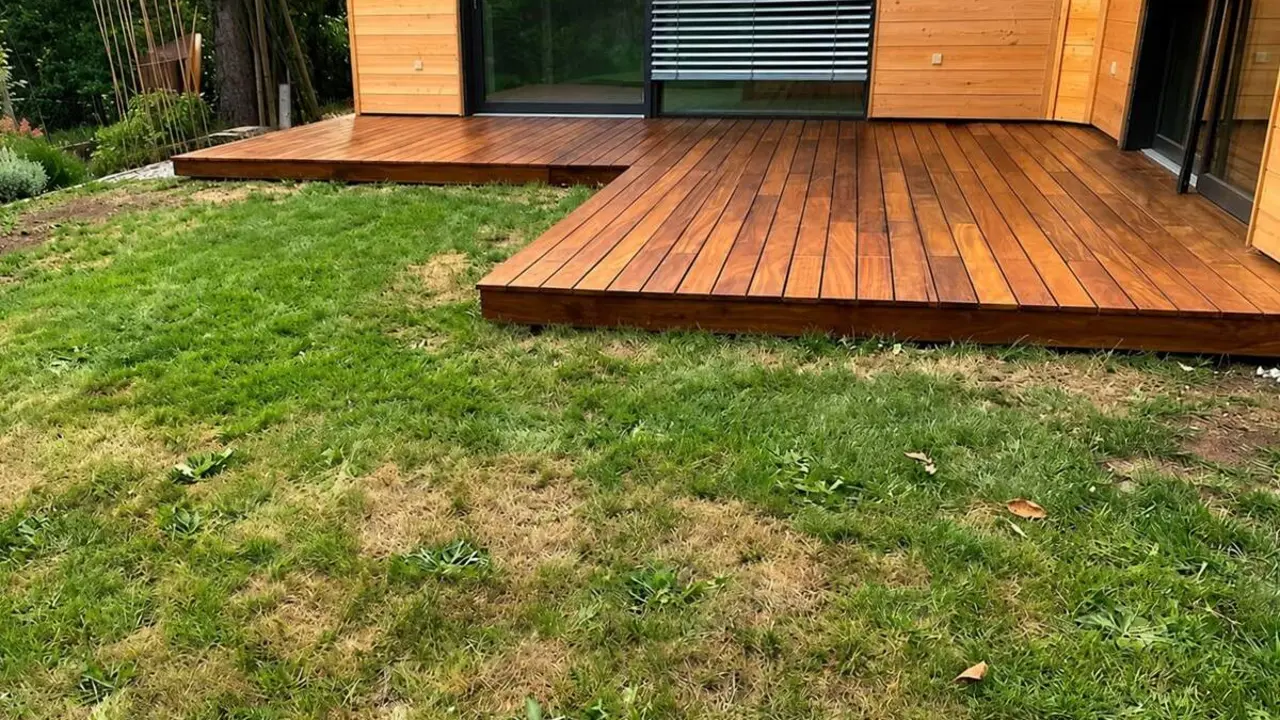 Suelo terrazas jardines tarima vivienda Valladolid
