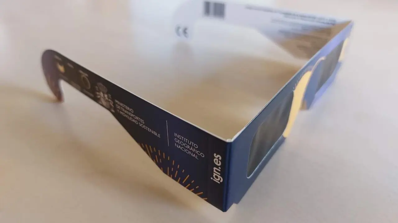 Gafas homologadas Instituto Geografico Nacional eclipse total de sol