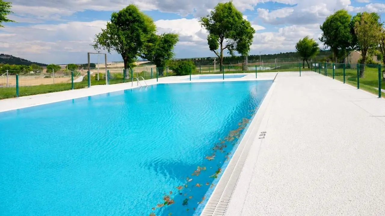 Incidente piscina Castrillo Tejeriego personas atendidas inhalacion gas cloro provincia Valladolid