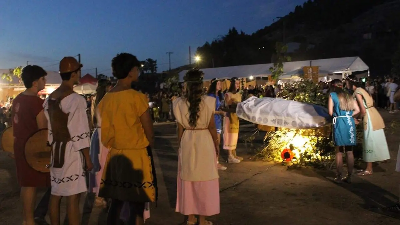 Recreacion nocturna Fiesta Vaccea Lugnasac Cabezon de Pisuerga 2026 (12)