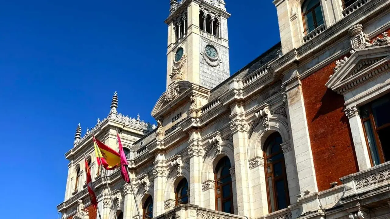 Ayuntamiento Valladolid fachada Casa Consistorial politica municipal Plaza Mayor