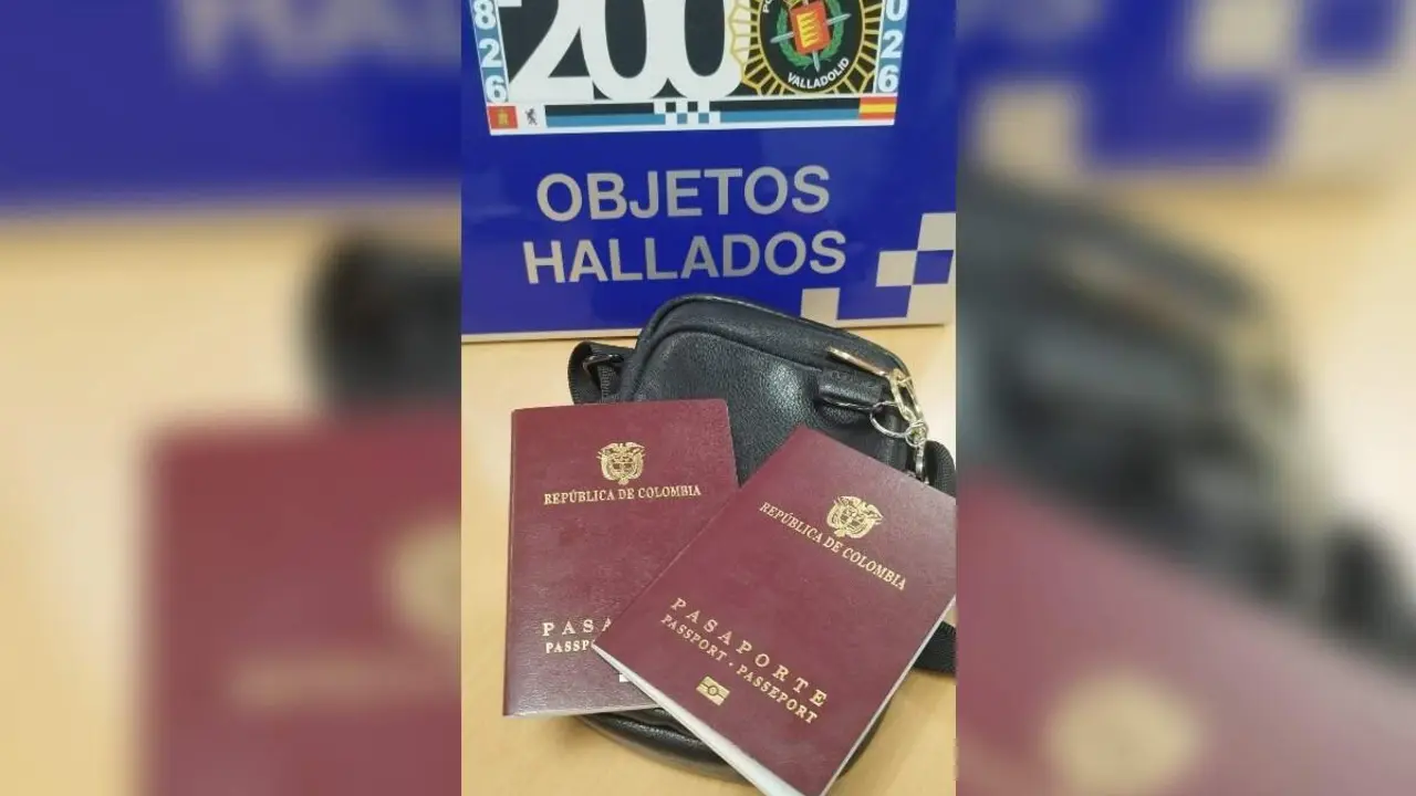 Bandolera dinero y pasaportes perdidos turistas colombianos Oficina Objetos Hallados Policia Municipal Valladolid