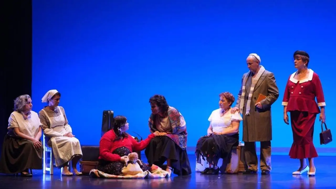 Espectaculo obra teatro grupos no profesionales cultura provincia Valladolid