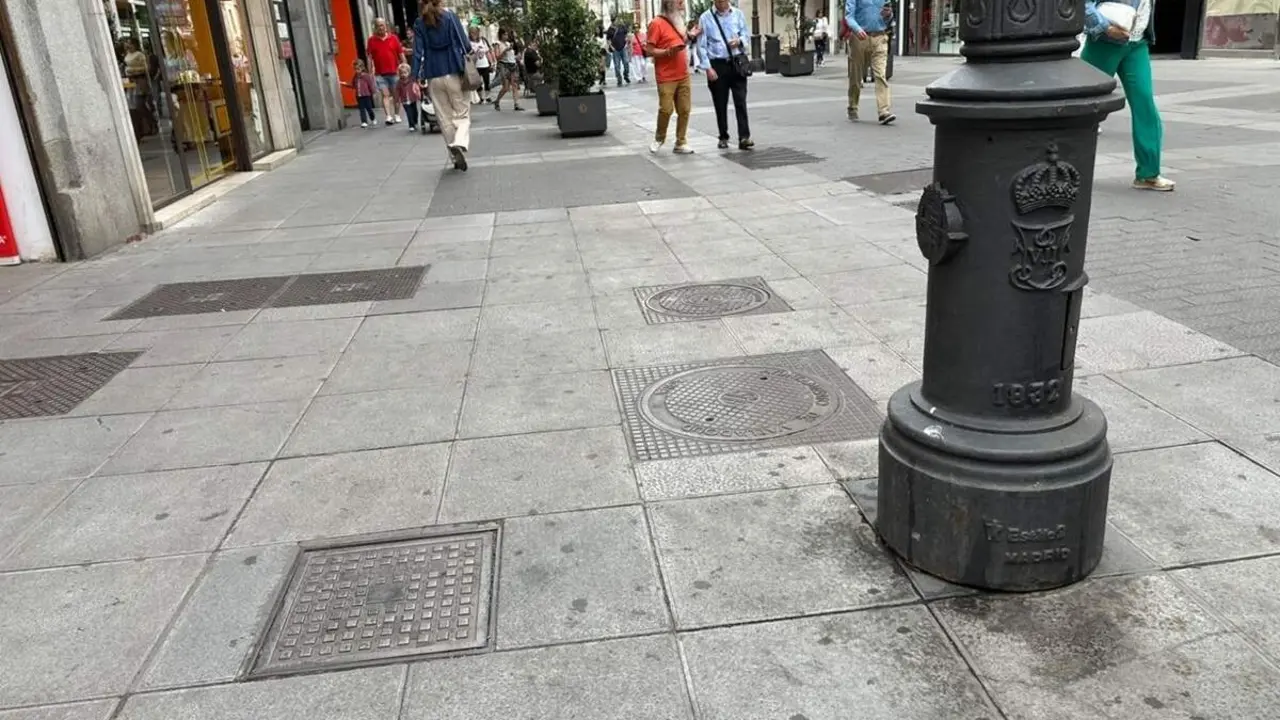 Calle Santiago mugre suciedad falta limpieza suelo criticas oposicion Valladolid