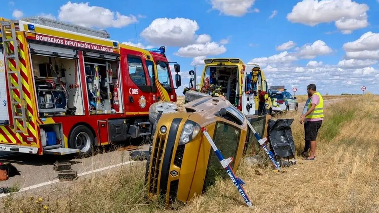 Accidente vuelco turismo VP-4501 Villanubla mujer herida Bomberos Diputacion Valladolid