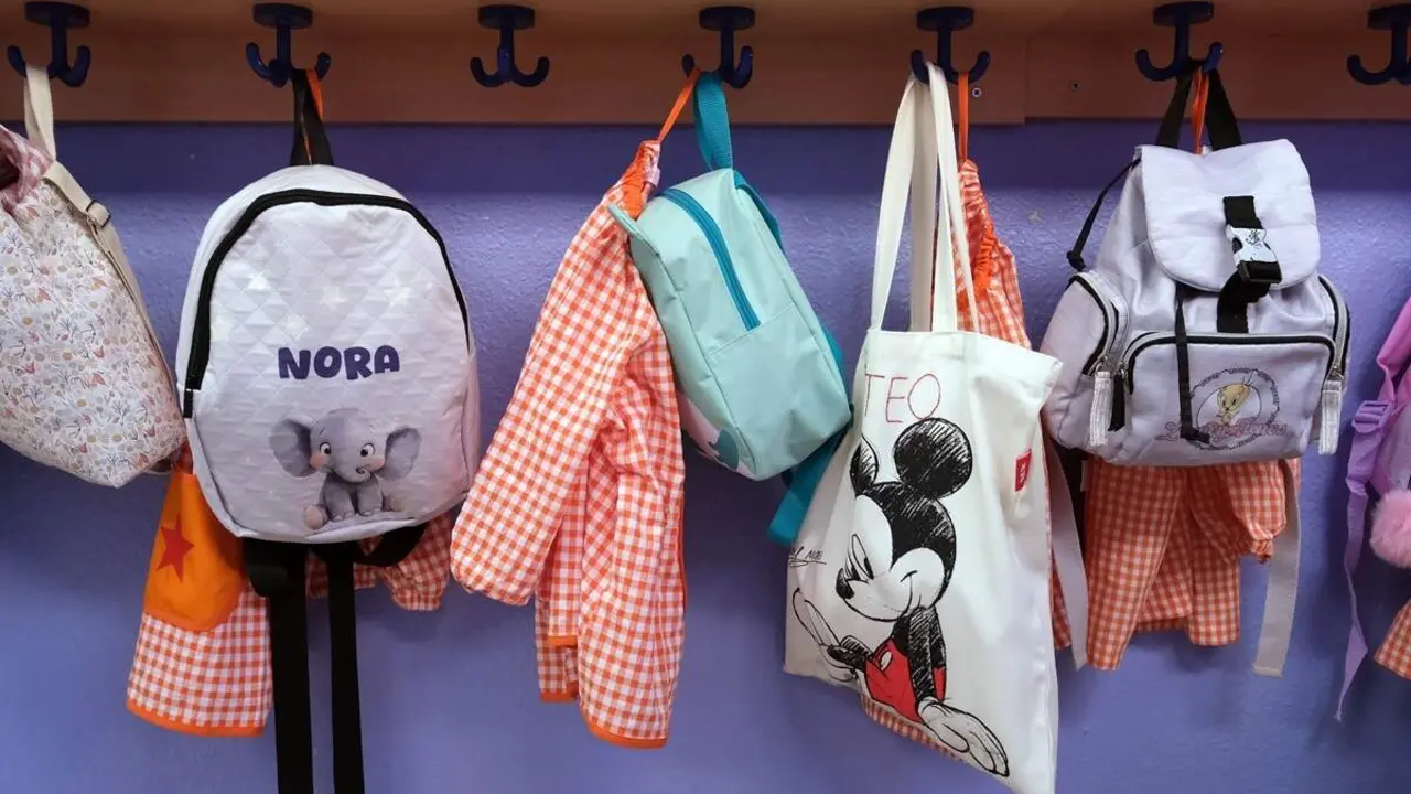 Colegio Valladolid mochilas y bolsas material escolar educacion