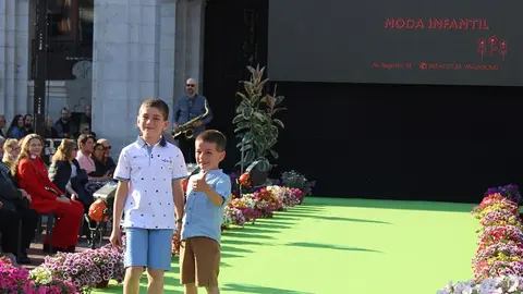 Pasarela del Festival de Tiendas de Valladolid 2023 (05/14) | Valladolid Plural