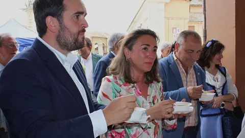 Inauguración del Mercado Comarcal y Feria Agroalimentaria de Villalón de Campos (12/14) | Valladolid Plural