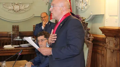 Proclamación de Jesús Julio Carnero como alcalde de Valladolid (14/18) | Valladolid Plural