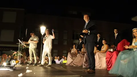 Desfile de peñas y pregón de las Fiestas de Cabezón (14/17) | Valladolid Plural