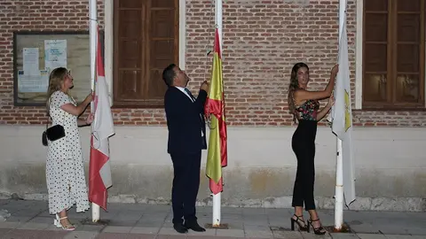 Coronación y pregón de las Fiestas de San Agustín de Fresno el Viejo (03/16) | Valladolid Plural