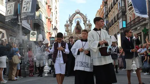 Procesión de la Virgen de San Lorenzo en Valladolid (10/15) | Valladolid Plural