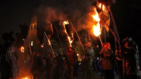 Procesión cívica de El Vítor en Mayorga 2023 (06/16) | Valladolid Plural