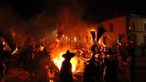 Procesión cívica de El Vítor en Mayorga 2023 (16/16) | Valladolid Plural