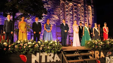 Pasacalles y pregón de las Fiestas de la Virgen del Rosario de Mojados (05/16) | Valladolid Plural