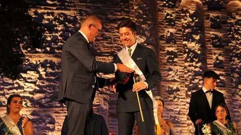 Pasacalles y pregón de las Fiestas de la Virgen del Rosario de Mojados (10/16) | Valladolid Plural