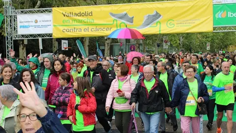 Marcha Contra el Cáncer de Valladolid (06/16) | Valladolid Plural
