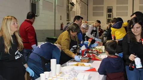 Tradicional degustación de salchichas de Zaratán 2023 (04/16) | Valladolid Plural