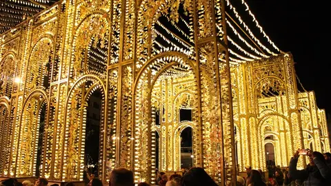 Encendido de la iluminación navideña en Valladolid (05/12) | Valladolid Plural