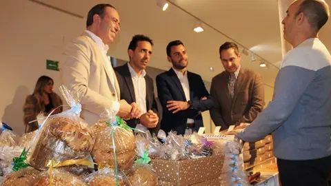 Inauguración del Mercado de Navidad y Salón del Vino de Alimentos de Valladolid (03/12)