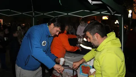 Llegada de Papa Noel y encendido de luces de Navidad de Cigales (09/11)