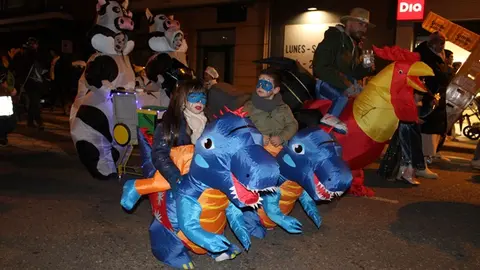 Desfile de Carnaval en Santovenia de Pisuerga (05/15) | Valladolid Plural