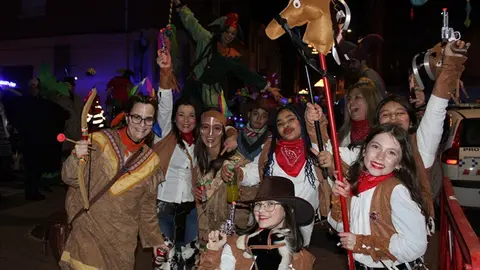 Desfile de Carnaval en Santovenia de Pisuerga (12/15) | Valladolid Plural