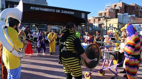 Desfile de disfraces de Carnaval de Zaratán (04/16) | Valladolid Plural