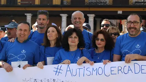 V Marcha Solidaria por el Autismo en Tordesillas (03/14) | Valladolid Plural