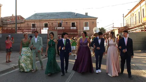 Desfile de peñas y pregón de las Fiestas de los Novillos de La Seca (01/17) | Valladolid Plural