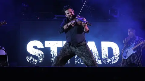 Inicio de Agosto Divertido y concierto de Strad 'El violinista rebelde' en Fuensaldaña 2024 (06/14)