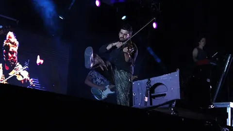 Inicio de Agosto Divertido y concierto de Strad 'El violinista rebelde' en Fuensaldaña 2024 (13/14)