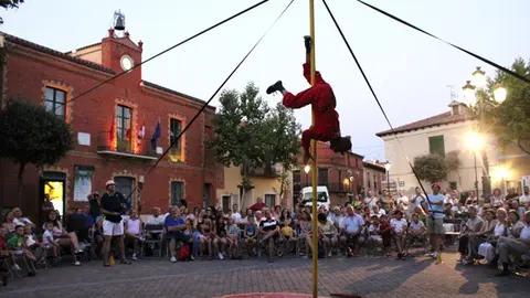 Festival de Teatro 'El arte está en la calle' de Cigales 2024 (10/12) | Valladolid Plural