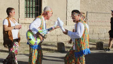 Desfile de disfraces y pregón de las Fiestas de Cabezón de Pisuerga (04/16) | Valladolid Plural