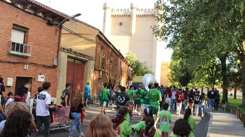 Pasacalles y pregón de las fiestas de San Cipriano de Fuensaldaña (09/16) | Valladolid Plural