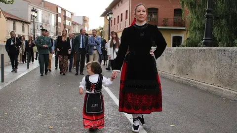 Desfile y Pisado de Uva de la Fiesta de la Vendimia de Peñafiel (02/16) | Valladolid Plural