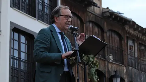 Desfile y Pisado de Uva de la Fiesta de la Vendimia de Peñafiel (11/16) | Valladolid Plural