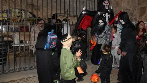 Pasacalles del Terror y Ruta del Miedo en la Noche de Halloween de Cigales (06/15) | Valladolid Plural