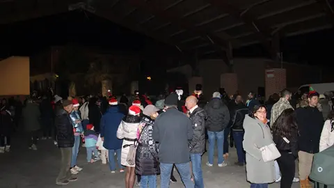 Encendido de la iluminación de Navidad y chocolatada en Fuensaldaña (15/16) | Valladolid Plural