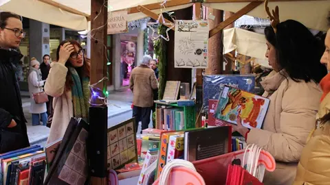 Inauguración del Mercado Navideño del comercio de Medina de Rioseco y comarca 2024 (09/15)