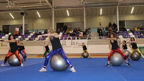 Presentación de clubes deportivos y Fiesta de bienvenida a la Navidad (03/15) | Valladolid Plural