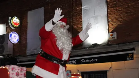 Cabalgata motera de Papá Noel y photocall navideño en Santovenia de Pisuerga 2024 (08/17)