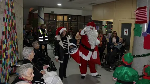 Cabalgata motera de Papá Noel y photocall navideño en Santovenia de Pisuerga 2024 (11/17)