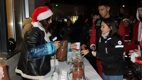 Cabalgata motera de Papá Noel y photocall navideño en Santovenia de Pisuerga 2024 (13/17)