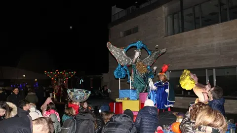 Cabalgata de Reyes Magos de Santovenia de Pisuerga (05/15) | Valladolid Plural