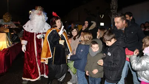 Cabalgata de Reyes Magos de Santovenia de Pisuerga (08/15) | Valladolid Plural