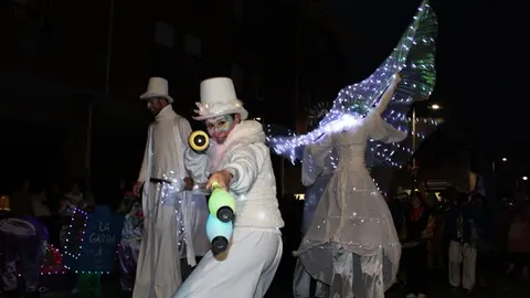 Desfile y concurso de disfraces de Carnaval en Santovenia de Pisuerga (01/17) | Valladolid Plural