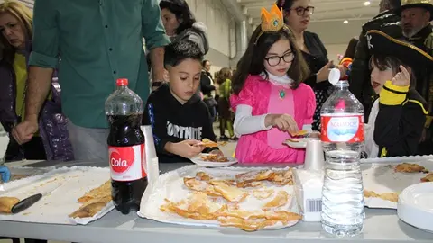 Batucada y concurso de disfraces de Carnaval en Fuensaldaña (14/16) | Valladolid Plural