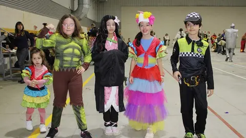 Batucada y concurso de disfraces de Carnaval en Fuensaldaña (15/16) | Valladolid Plural