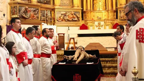 Lavatorio y Crucifixión de la Semana Santa de Nava del Rey 2025 (01/14)